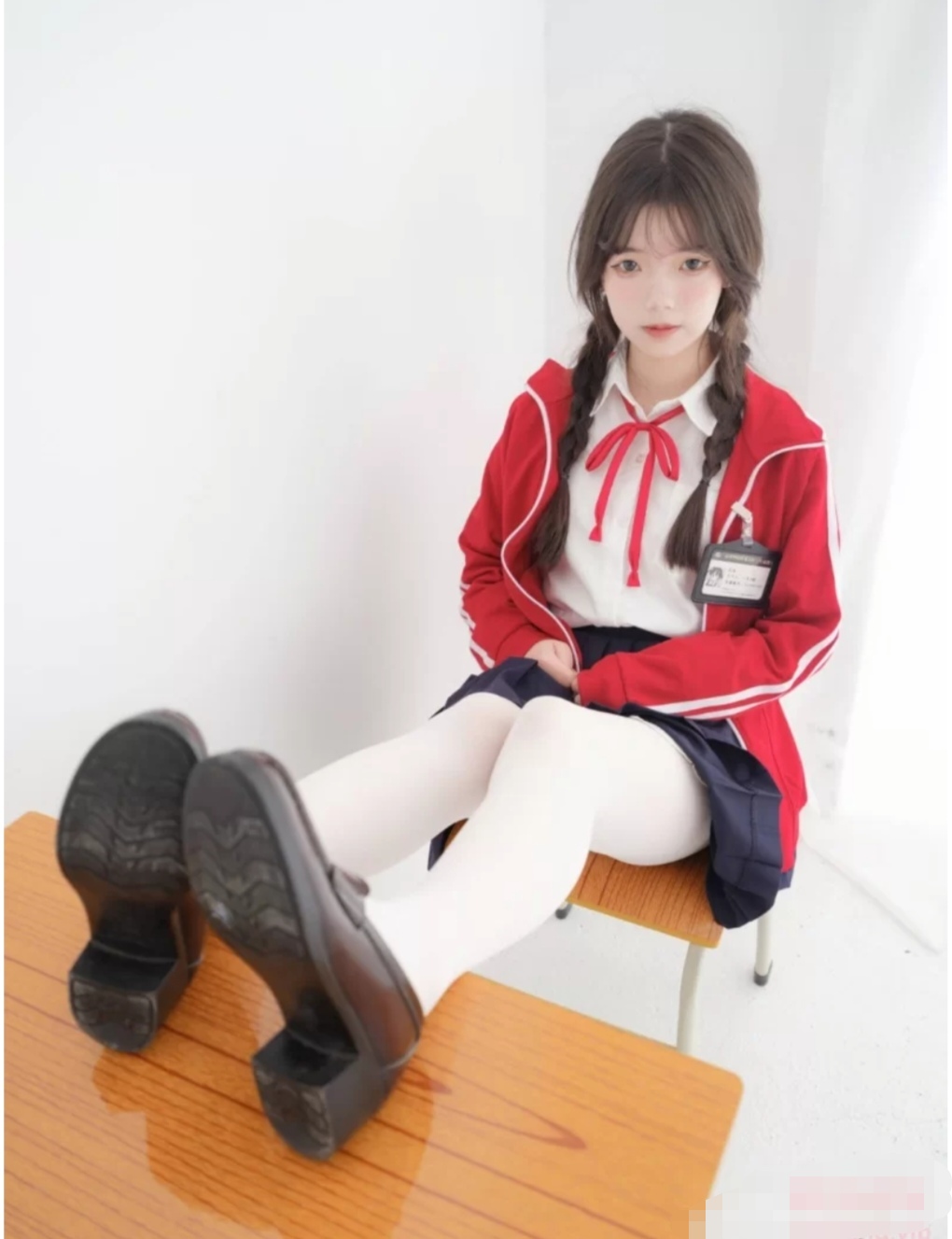 [Cosplay][视频] 奶昔 – 白丝校服-ACG Fun资源站